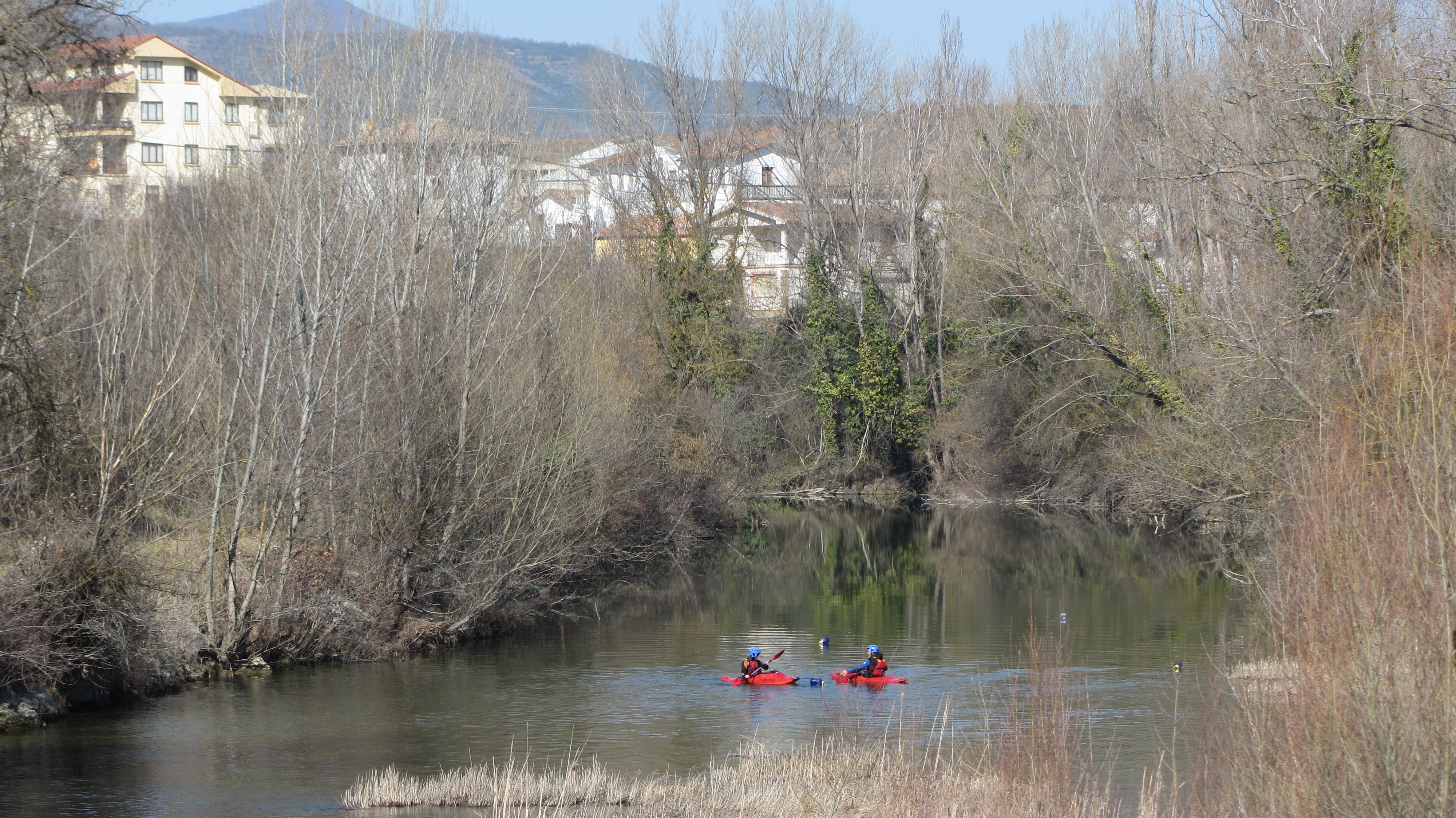 Navegando el río salazar